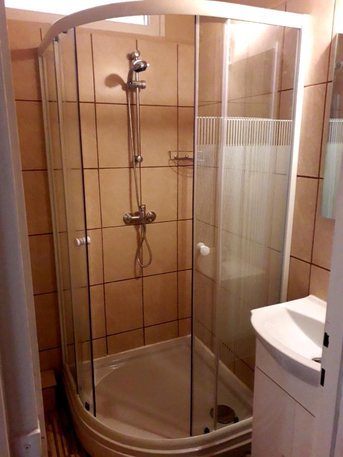 Centrum Apartman Szolnok Bagian luar foto